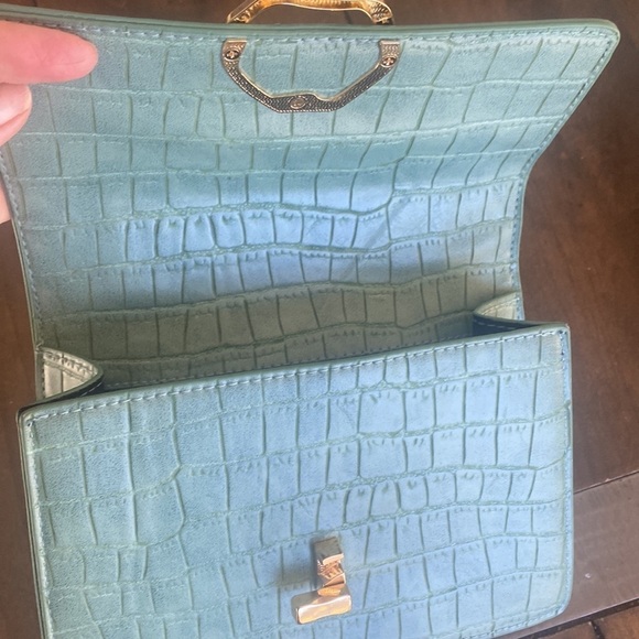 Orsay‎ shoulder bag gold hardware - Picture 9 of 11